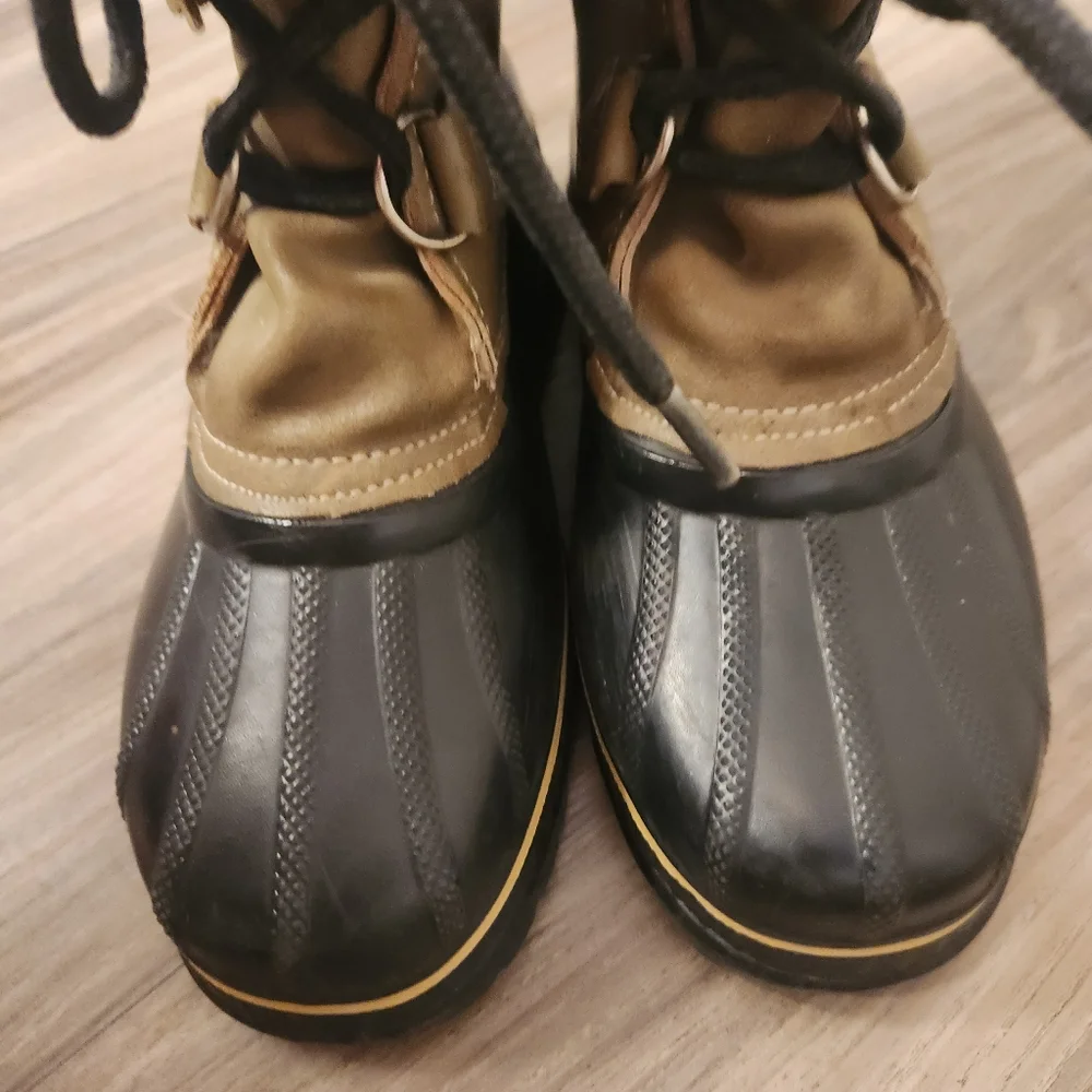 Sorel ram boots size 5